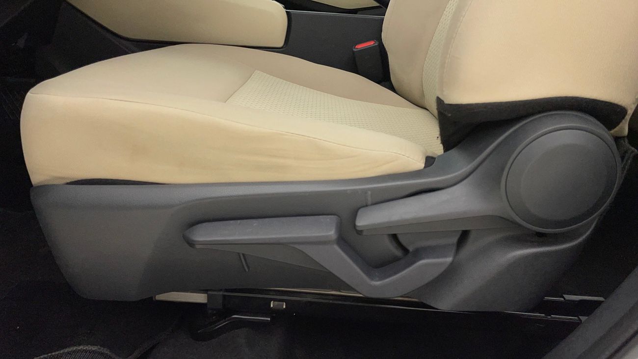 تويوتا يارس E 1.5 | بدون دفعة مقدمة | اختبار القيادة في المنزل