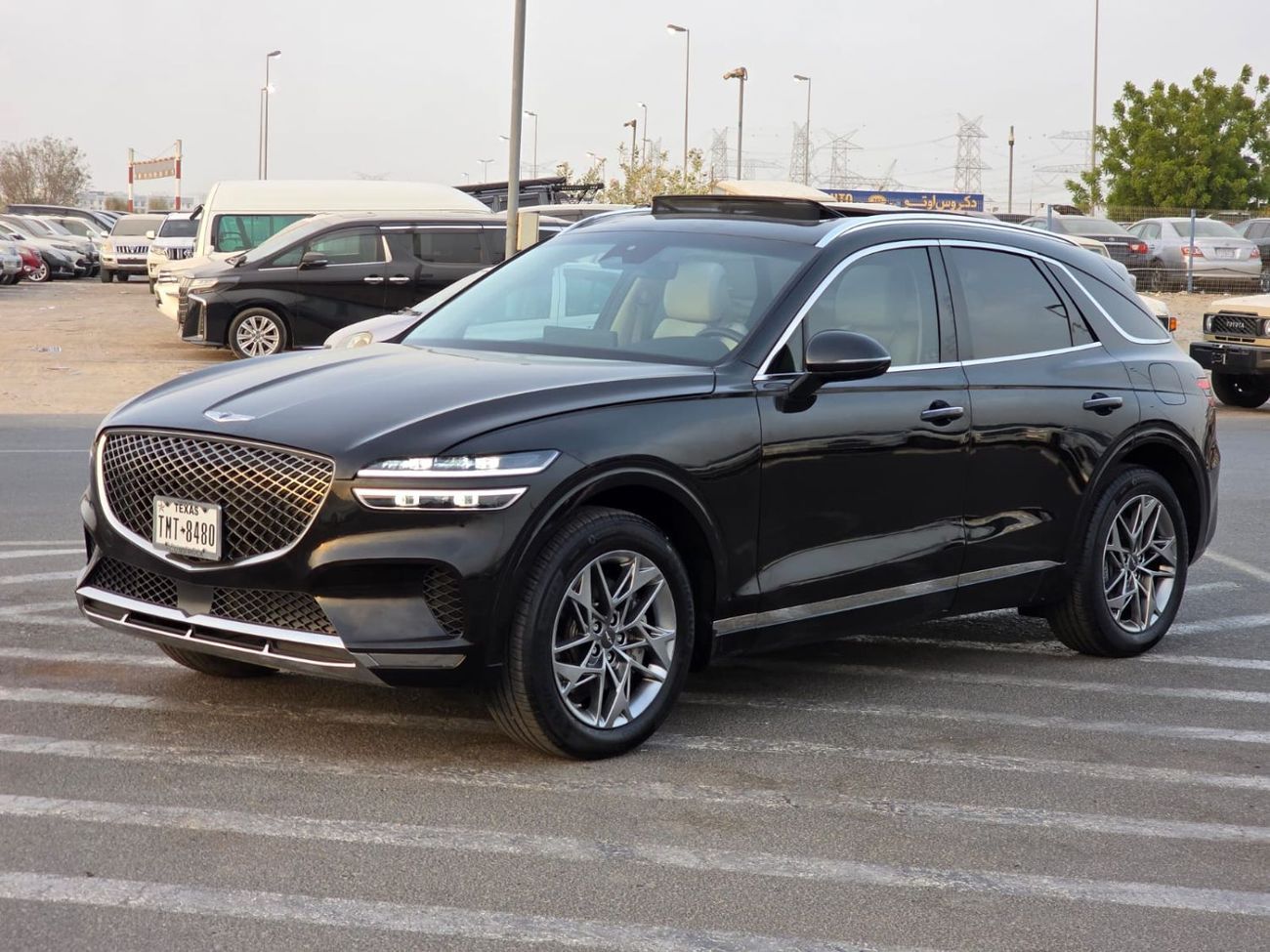 Genesis GV70 2023 Model 2.5L engine Panoramic roof and 4x4