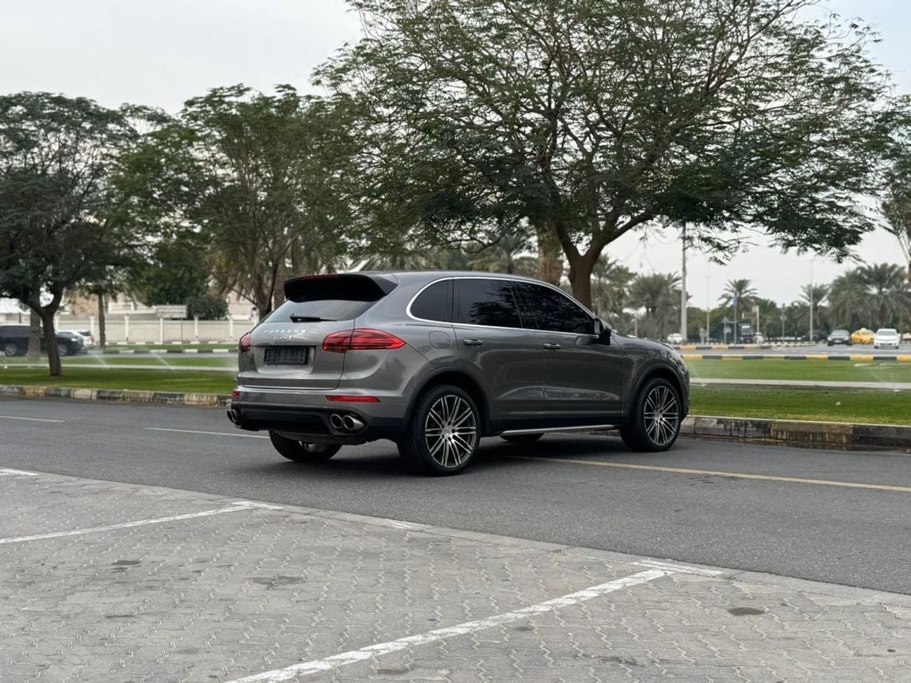 Porsche Cayenne Std 3.6L