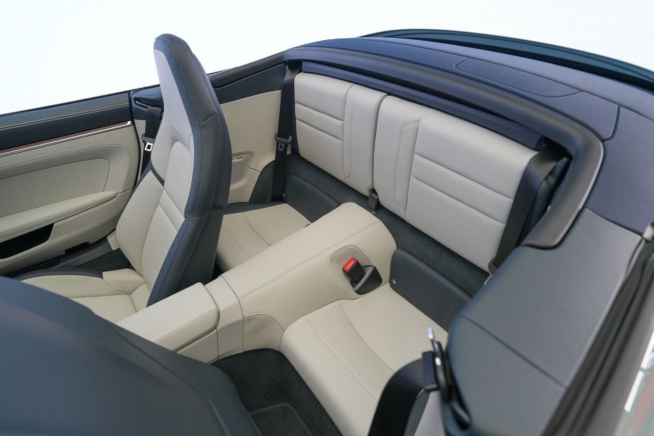 Porsche 911 CARRERA