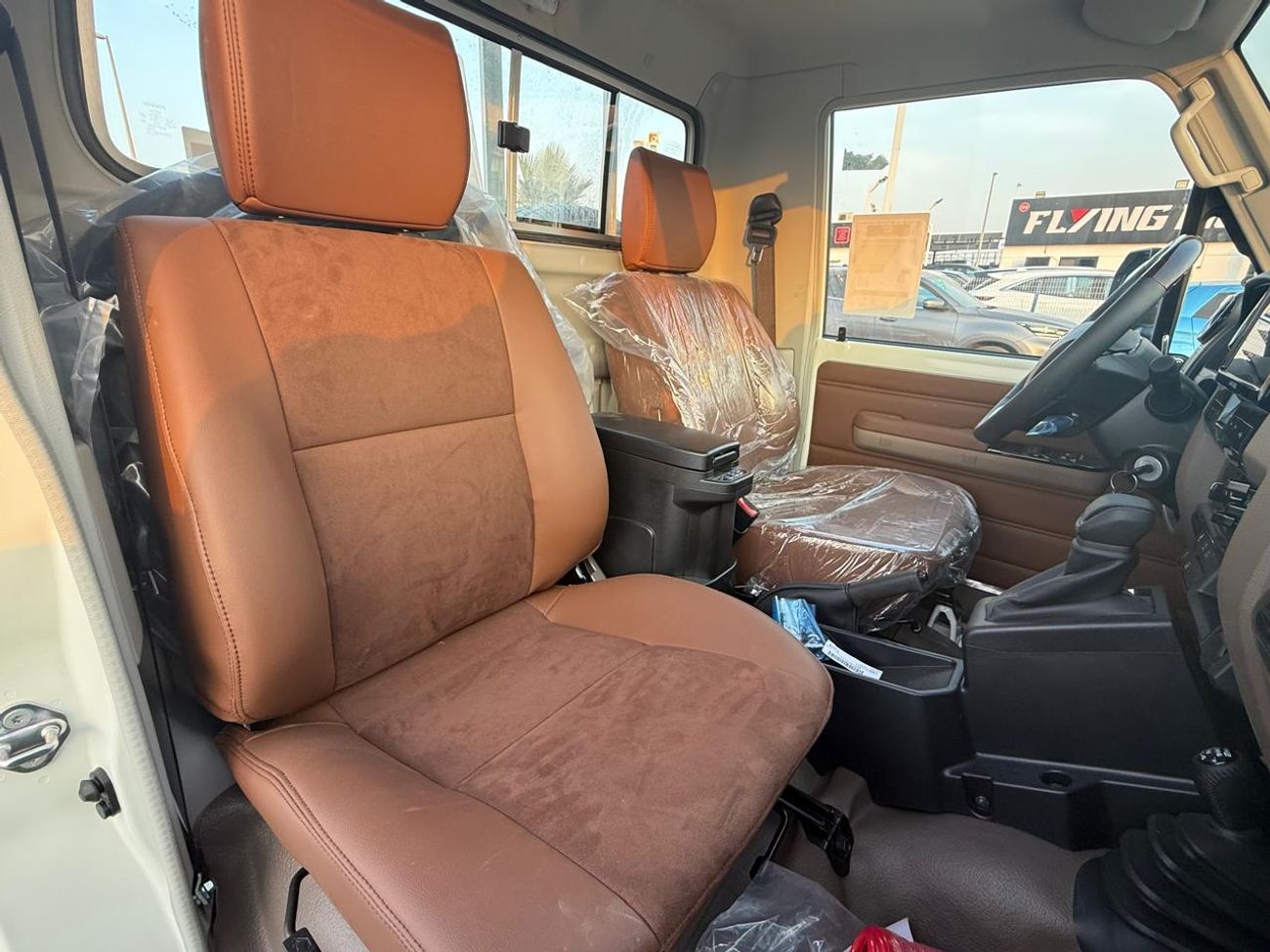 Toyota Land Cruiser Pick Up LC 79 Pickup S/C 4.0L Petrol A/T Full Option 2025 Model