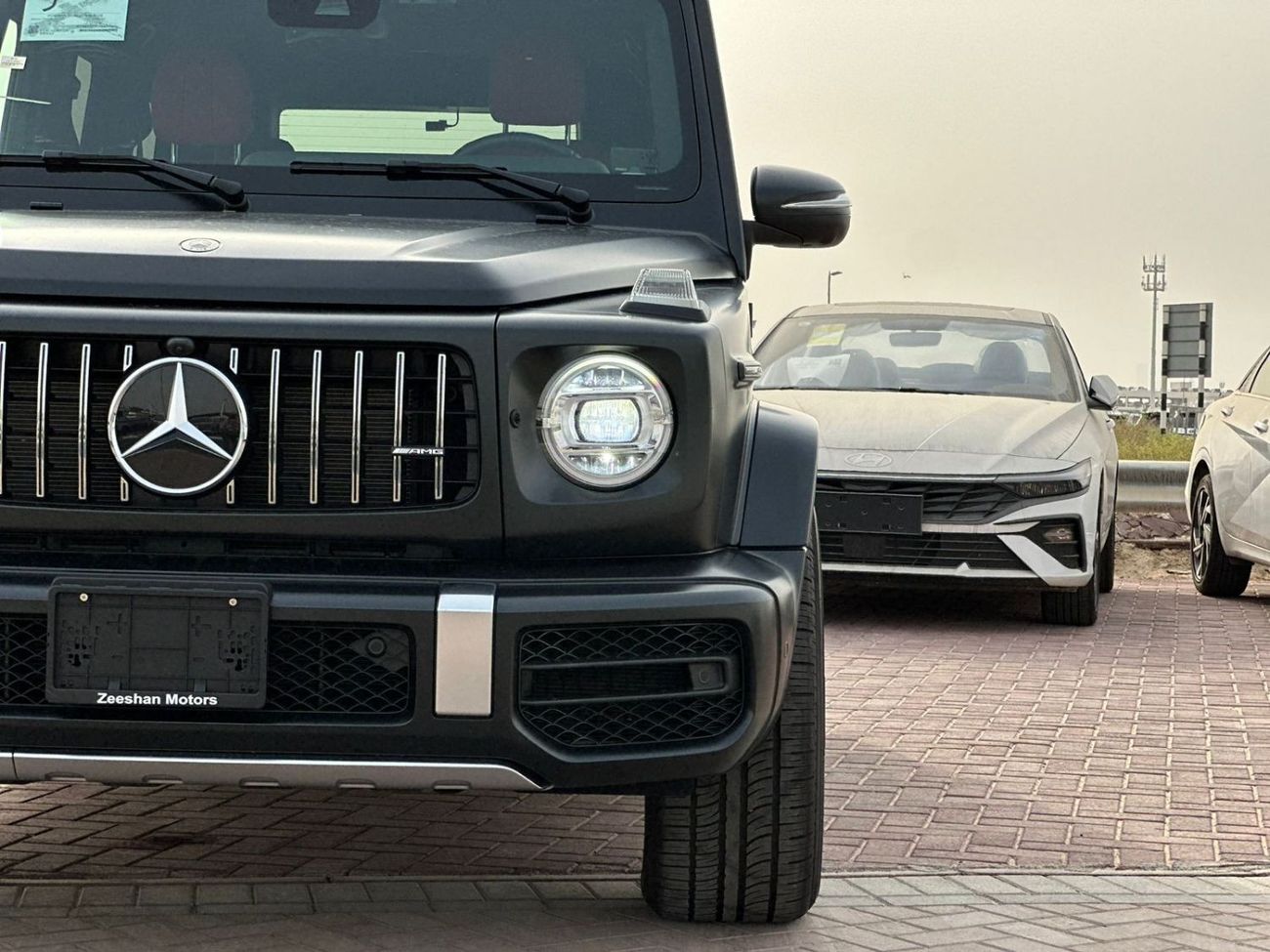 Mercedes-Benz G 63 AMG Premium + MERCEDES BENZ G63 AMG 2022