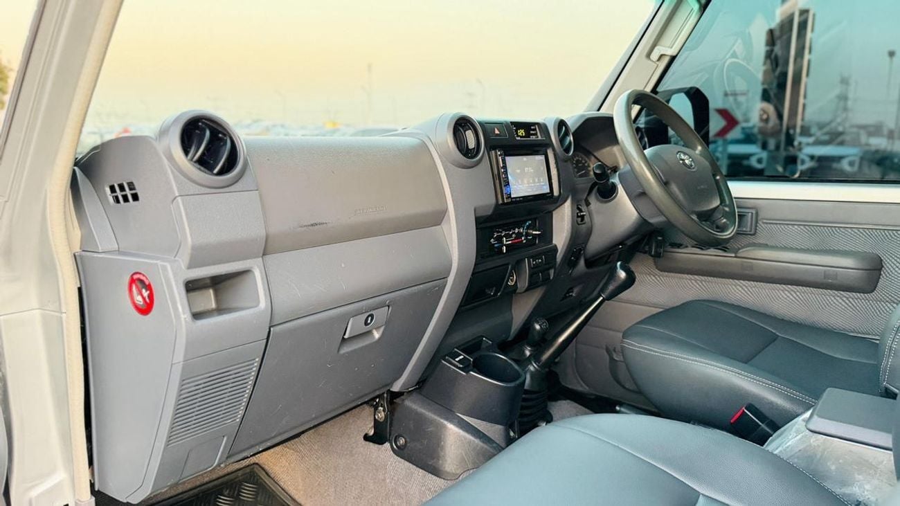 تويوتا لاند كروزر بيك آب -