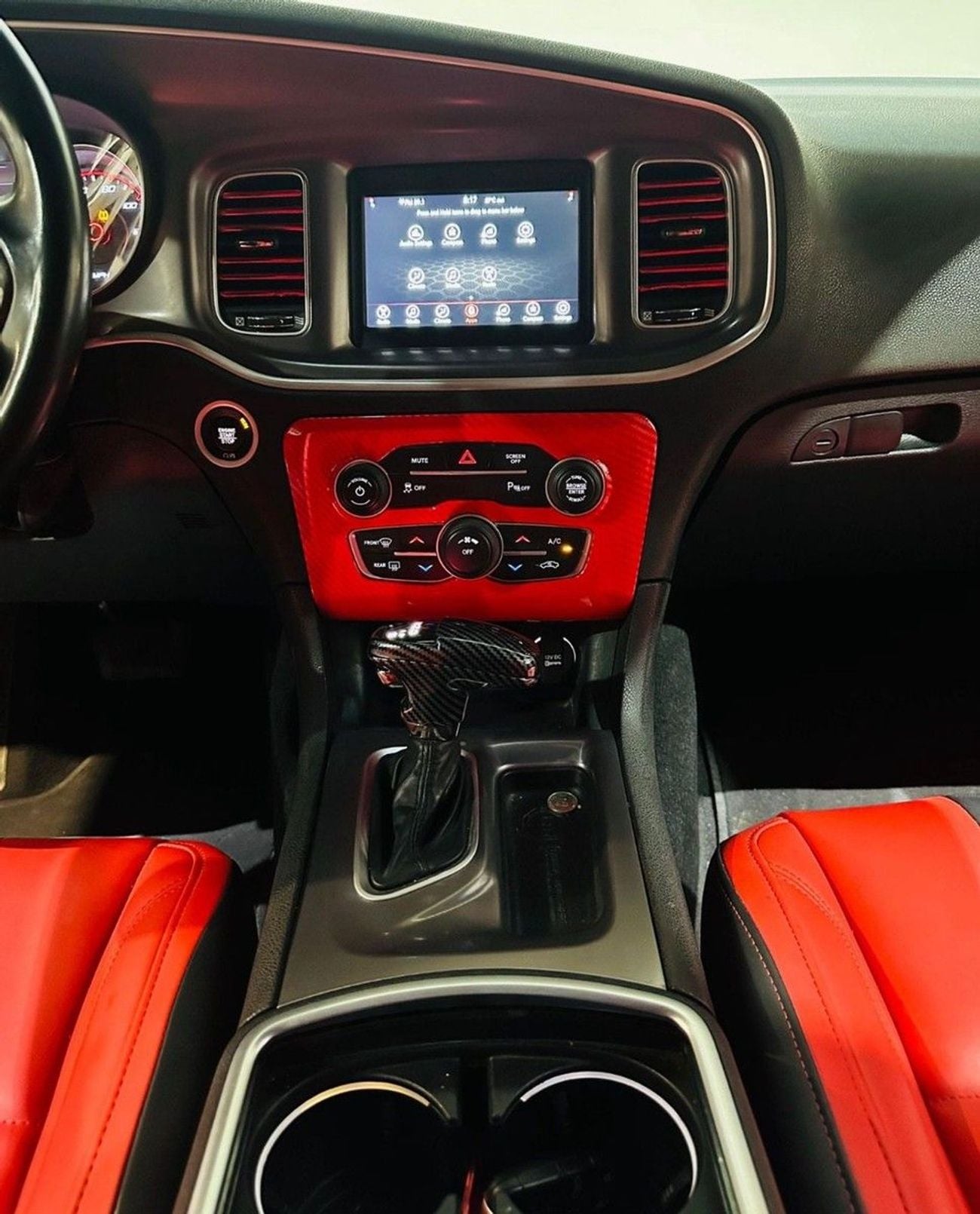 Dodge Charger SXT Mid 3.6L