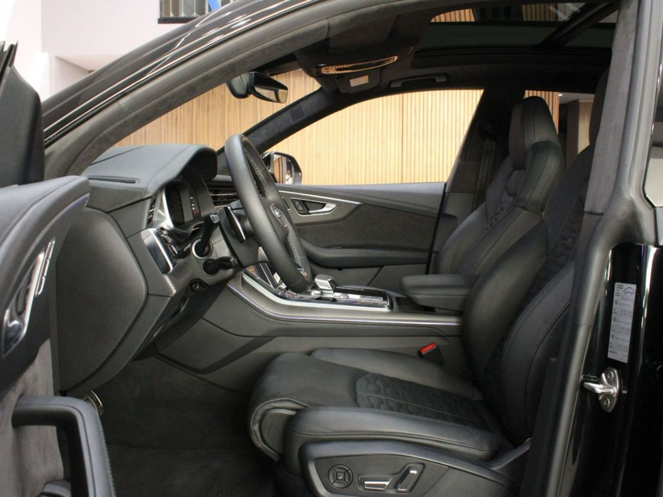 Audi RS Q8 TFSI quattro 4.0L