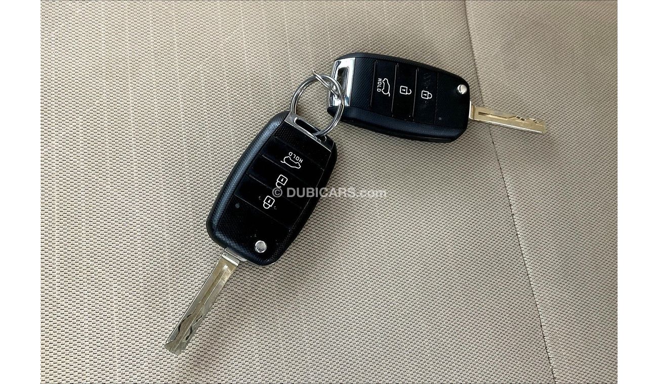 كيا كارنيفال LX