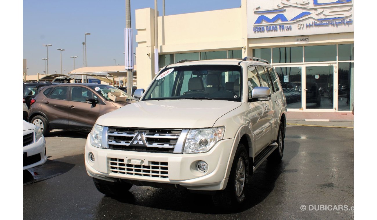 Mitsubishi Pajero GLS - SUNROOF - ACCIDENTS FREE - ORIGINAL PAINT - CAR IS IN PERFECT CONDITION INSIDE OUT