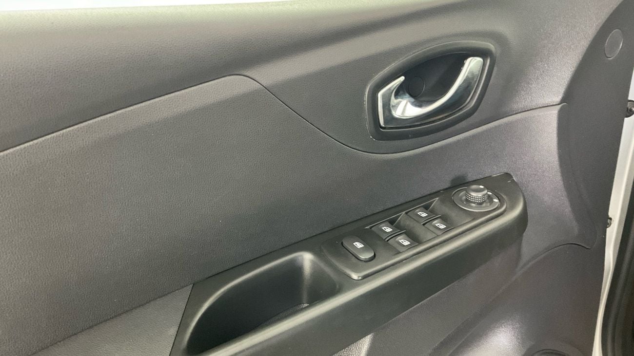 Renault Captur 1.2 TCE 120 PE | Guaranteed Warranty | 0 Down Payment