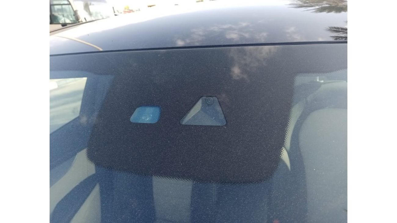 Mercedes-Benz EQC 350 MERCEDES BENZ EQC 350 ELECTRIC 2022MY EXPORT & LOCAL