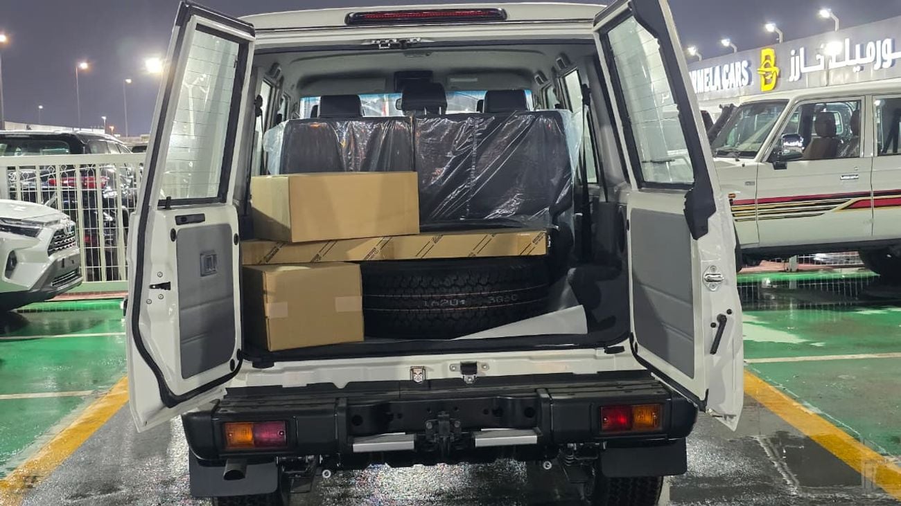 تويوتا لاند كروزر 70 Std 4.0L 4WD