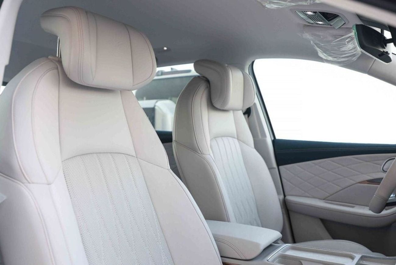 Neta L 2024 NETA L FLASH CHARGE EDITION 1.5 - Plug-in Hybrid - SILVER inside GREY | Export Price