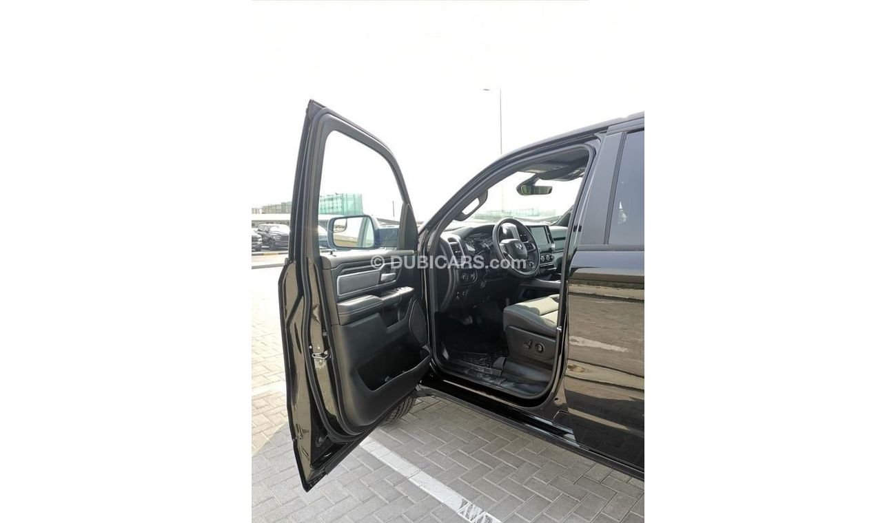 RAM 1500 Dodge RAM Bighorn - 2022 - Black