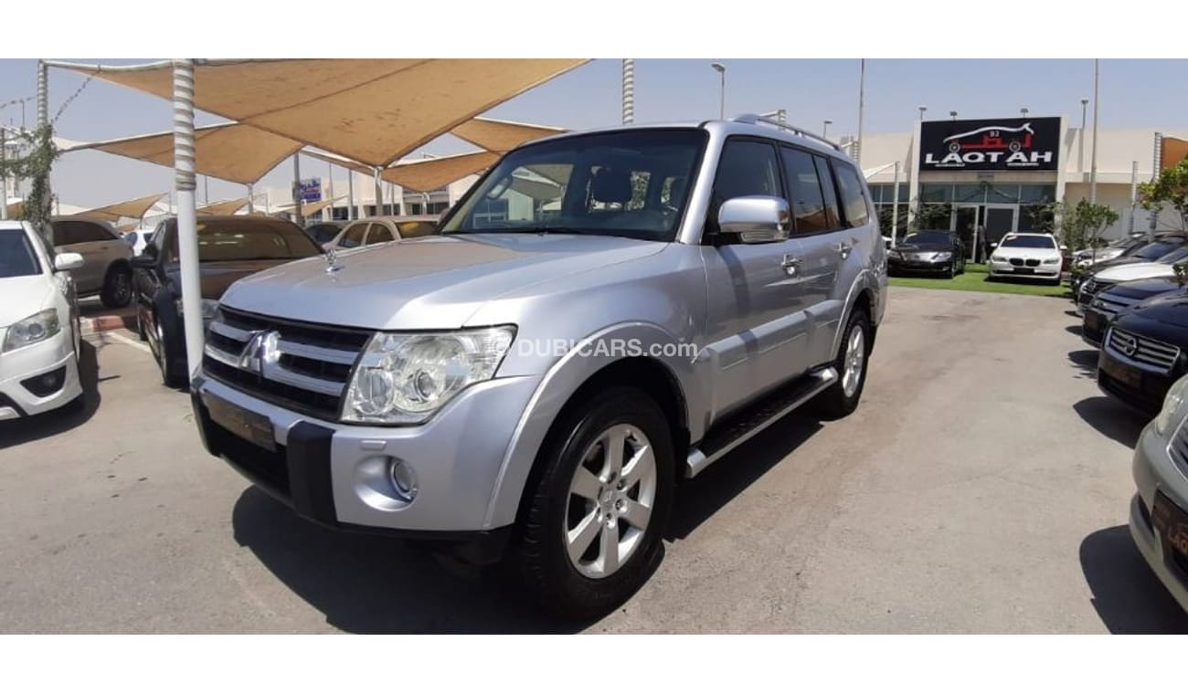 ميتسوبيشي باجيرو متسوبيشي باجيرو خليجي 3.8بحاله الوكاله لاتحتاج لا مصاريف بحاله بدون حوادث رقم واحد فتحه جلد حساسات ف