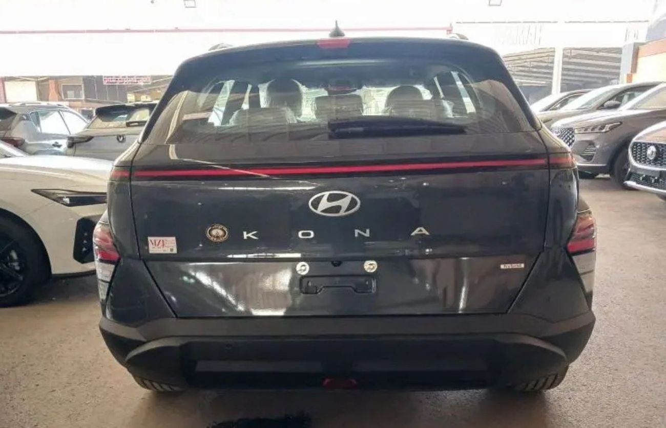 هيونداي كونا 1500cc Petrol FWD Wheels 17 ABS , Wheels 16' , Power Mirror Back and rear Sensors , Hallogen Headlig