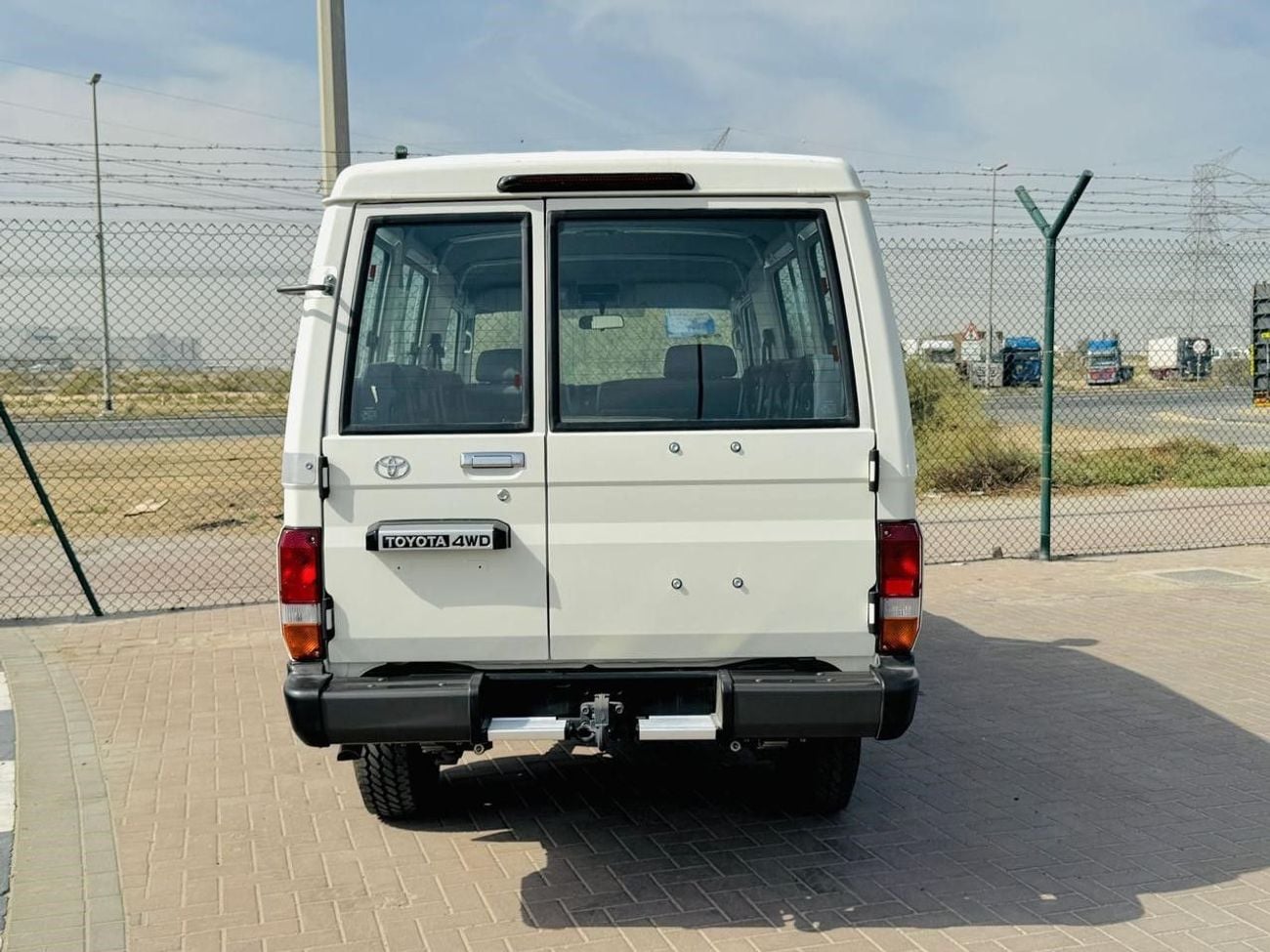 Toyota Land Cruiser 70 LC78 4.2 MT 2026 basic No diff lock