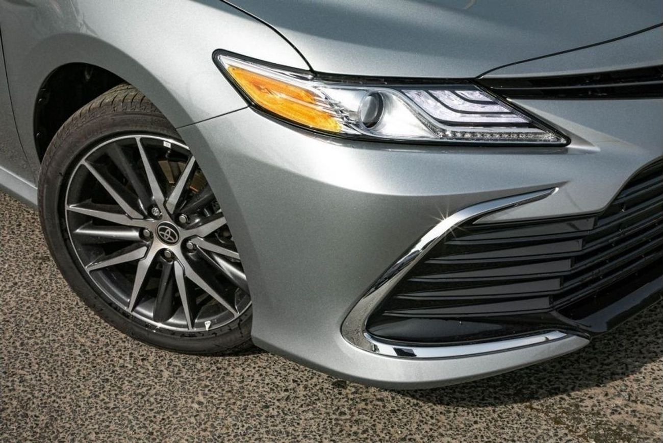 تويوتا كامري Lumiere Hybrid TOYOTA CAMRY 2.5L HYBRID XLE HI A/T PTR Export Only 2022 Model Year