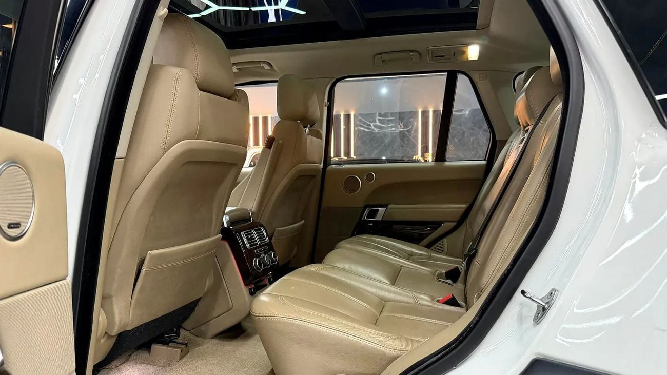 Land Rover Range Rover LWB HSE P360 3.0L GCC VOUGE V8 HSE FULL ORIGINAL PAINT AND SERVICE HISTORY