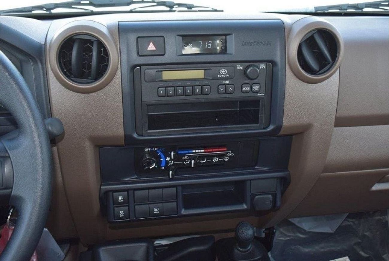 تويوتا لاند كروزر 70 Toyota land cruiser hard top 2024 diesel 4.2L