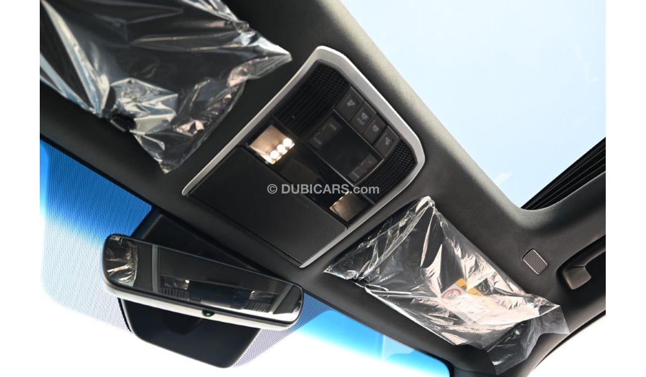 Toyota Land Cruiser 300 VXR V6 4.0L Petrol Automatic