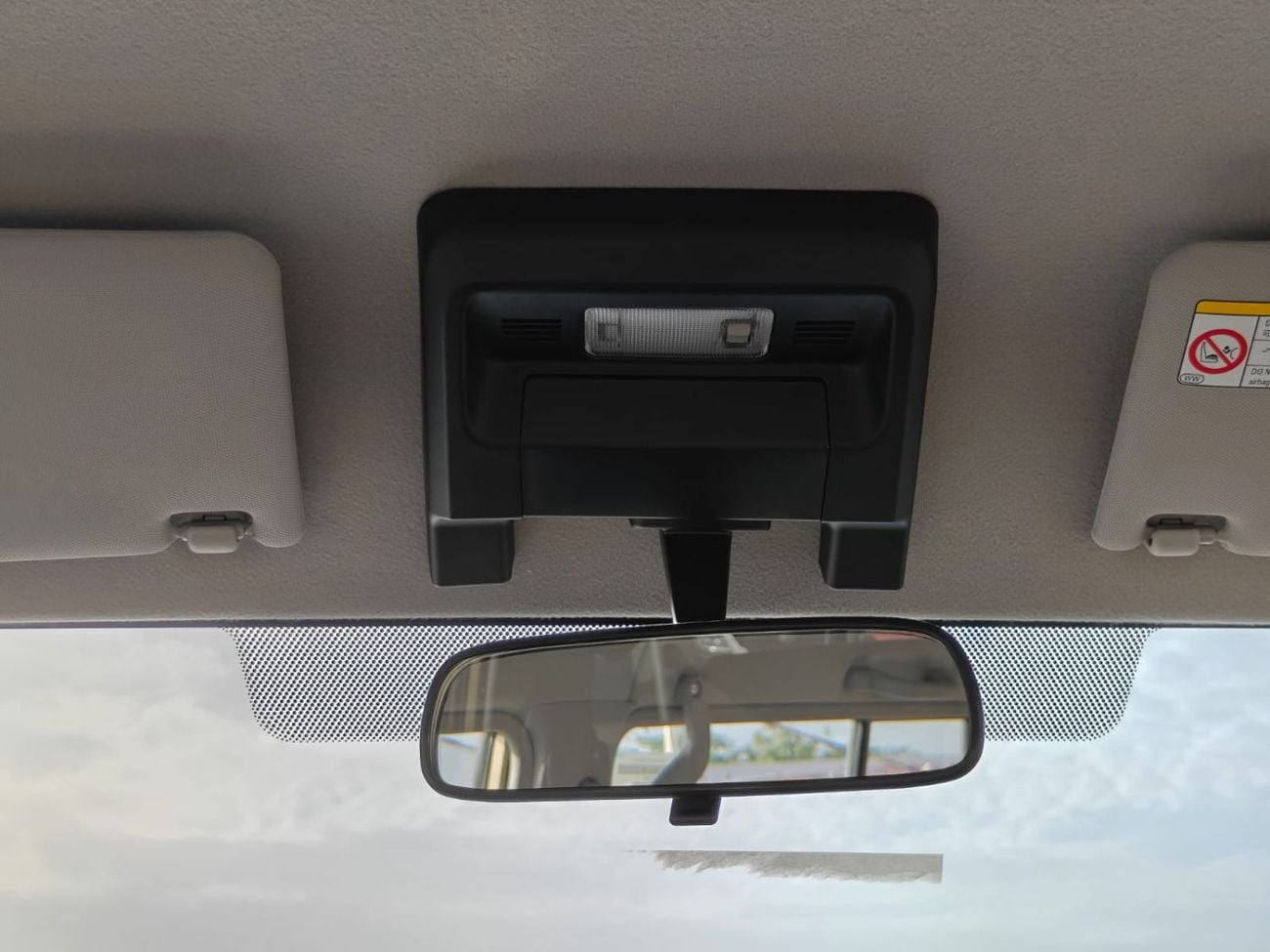 تويوتا لاند كروزر بيك آب 2026 TOYOTA LC 79 PICKUP 4L PETROL DOUBLE CABIN AT