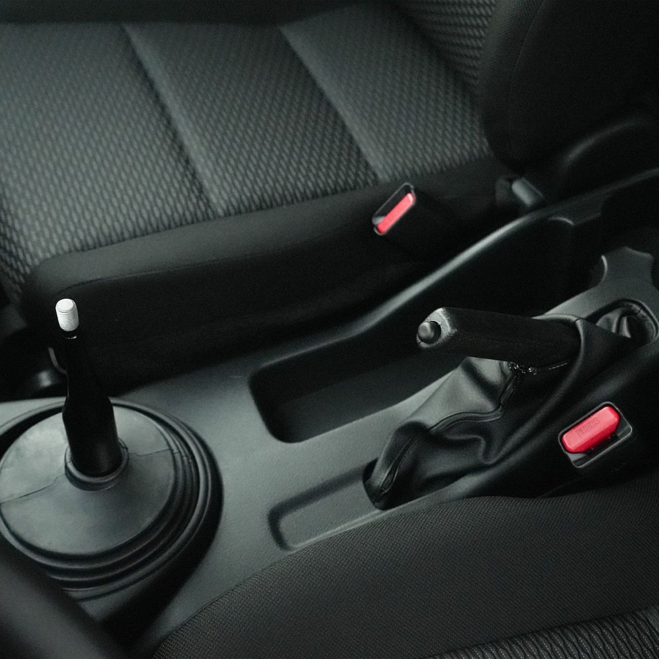 Toyota Hilux | 4x4 | 2.4 L | V4 | M/T | Diesel