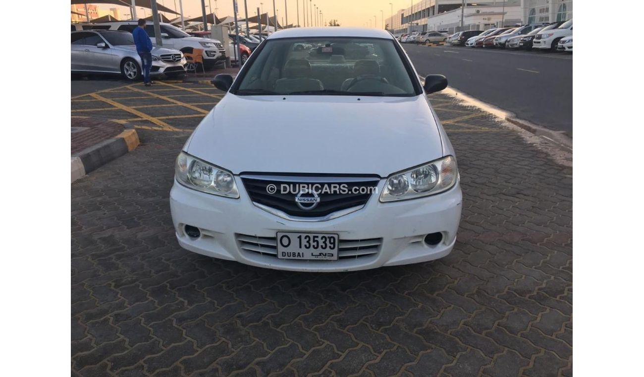 نيسان صني نيسان صني ٢٠١١ خليجي ممتازه جدان من الدخل والخارج