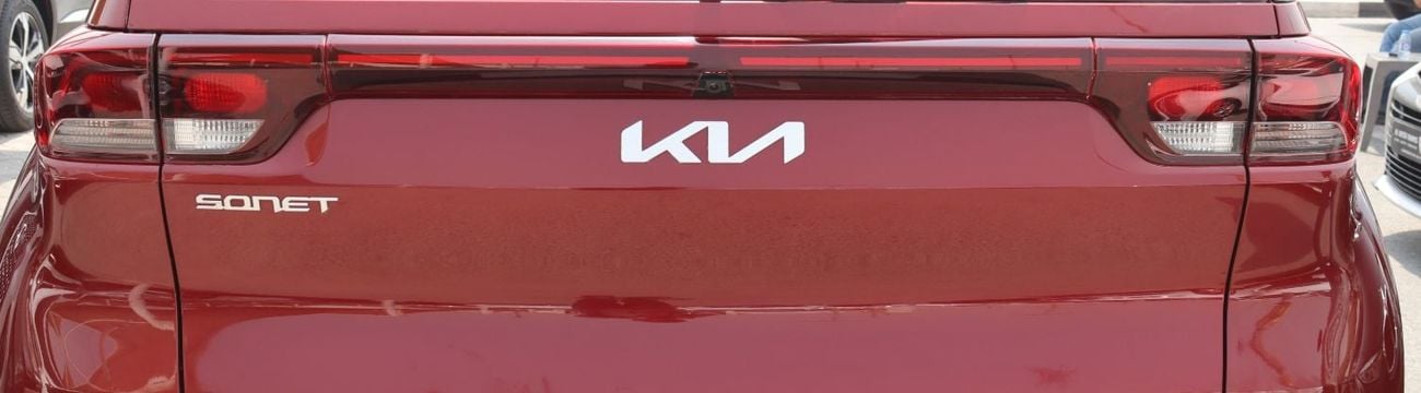 Kia Sonet LX2 1.5L Kia Sonet 2023 GCC in excellent condition, 71,000 km, 1500 cc engine, price 48,000 dirhams