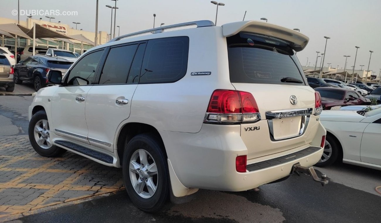 Toyota Land Cruiser VXR FULL OPTION