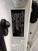 Toyota Prado Toyota Prado 2019 white 4x4 Gcc specs 6cylinders 4.0L Petro engine