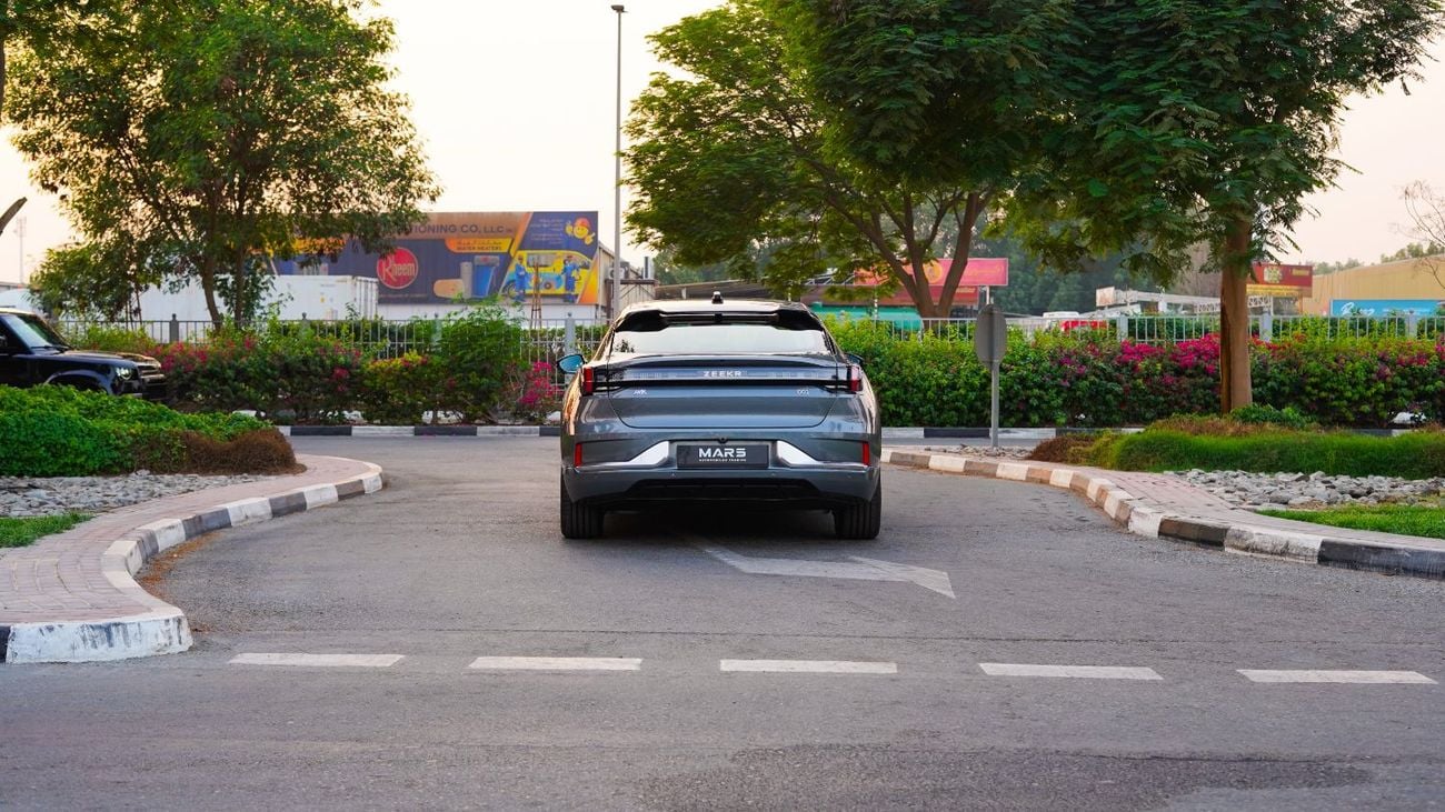 زيكر 001 2024 New ZEEKR 001 RWD / 100 kWh / 272 Hp / Range (620 Km) / Gcc Specs / AWR Warranty