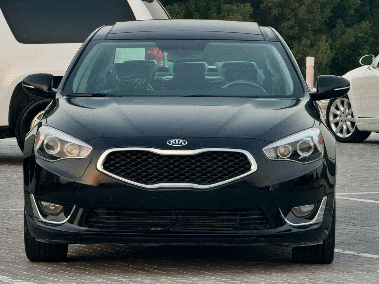 كيا كادنزا حالة ممتازة ولا تحتاج لأي مصاريف