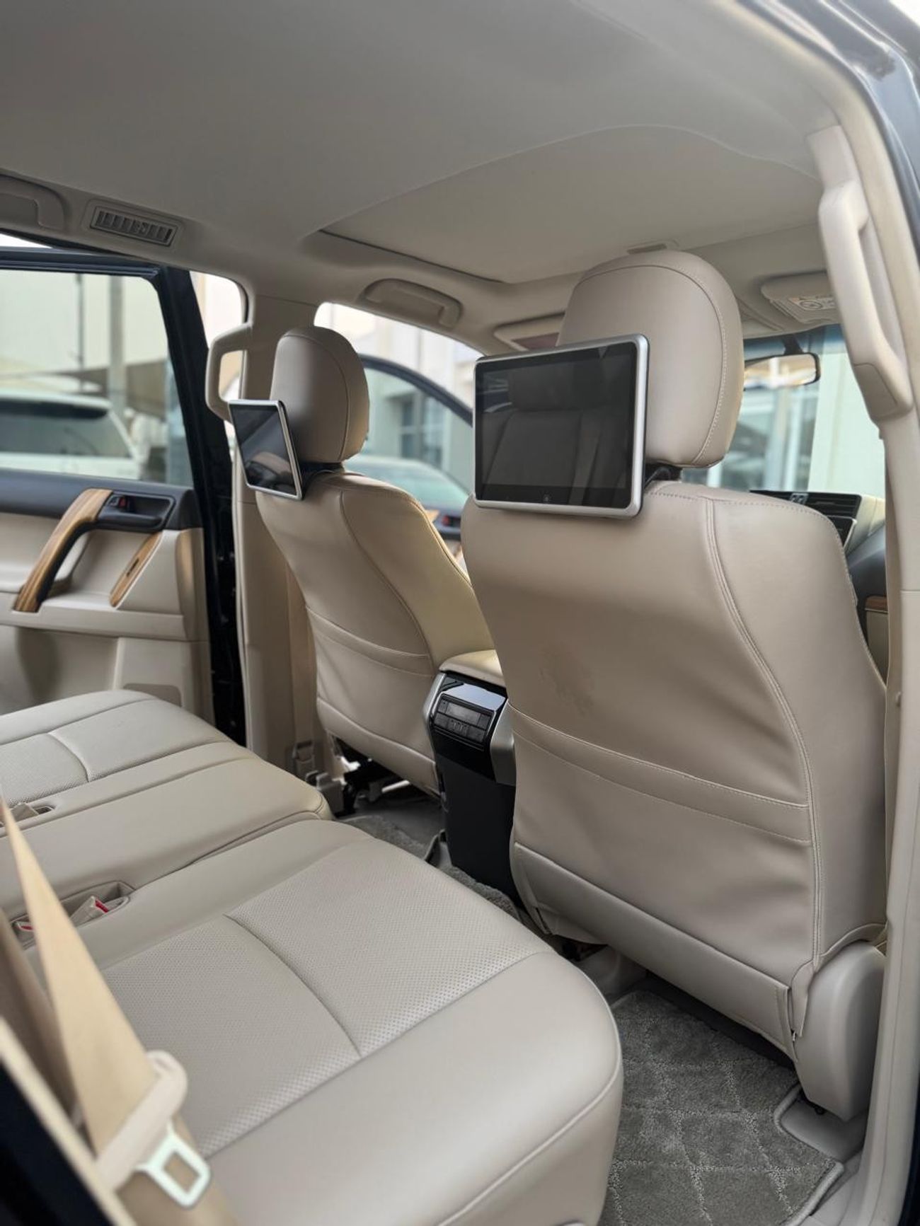 تويوتا برادو PRADO VX 4.0L V6 CLEAN CAR