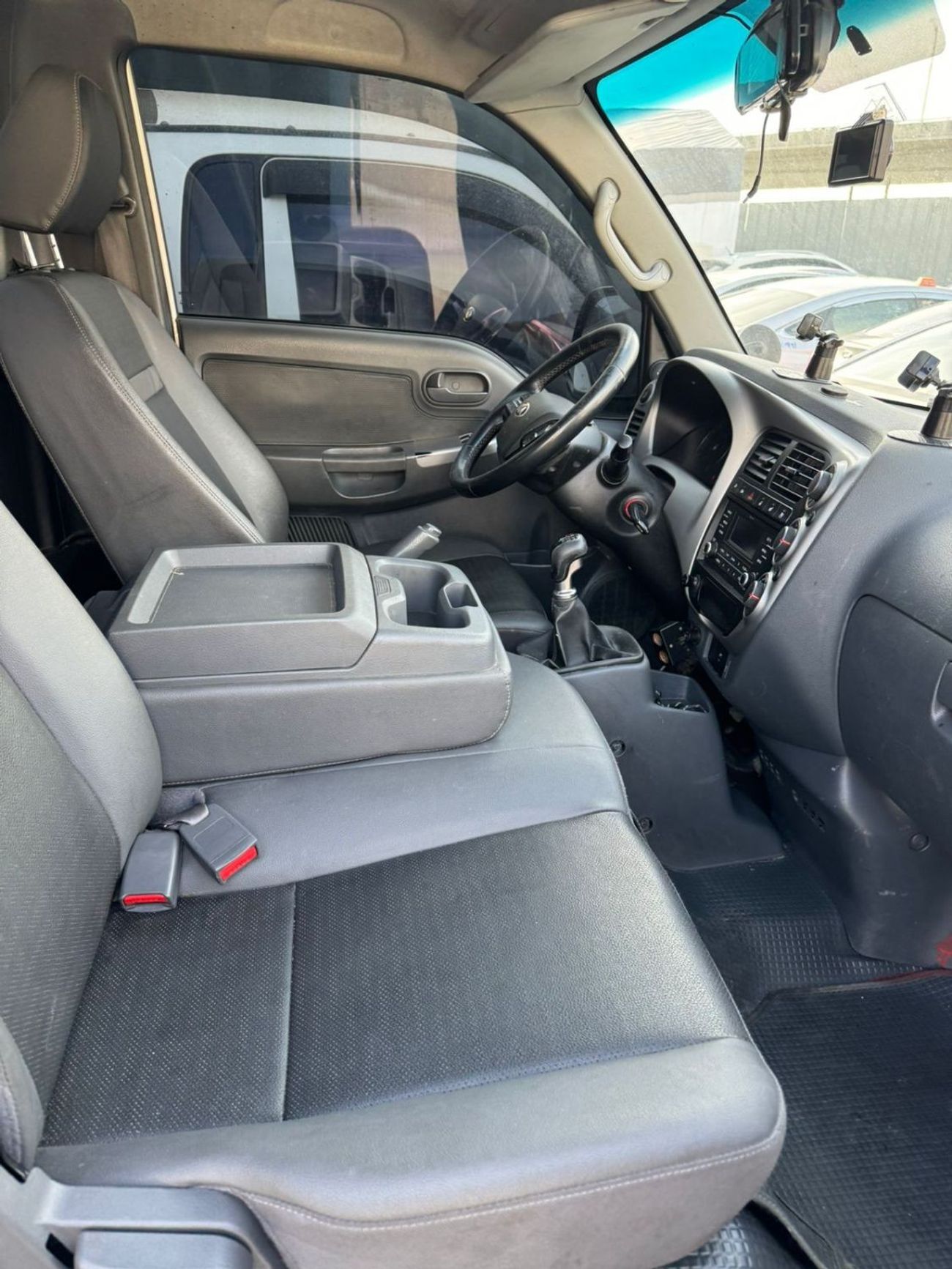 Kia Bongo 2020 Kia bongo 3 1.2 ton  Engine size 3.7 L UAE  PASS