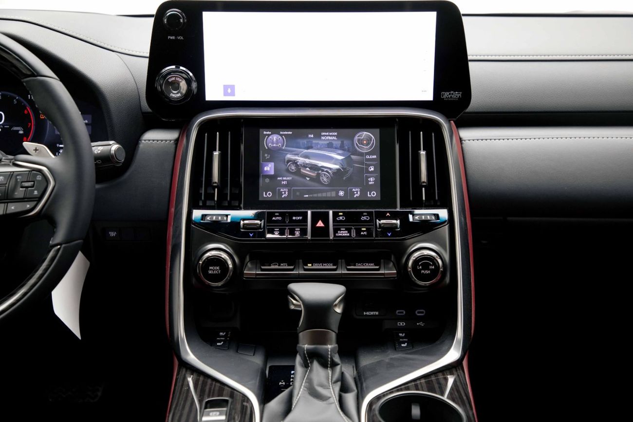 لكزس LX 600 Signature 3.5L - Sonic Quartz Inside Red | Export Only