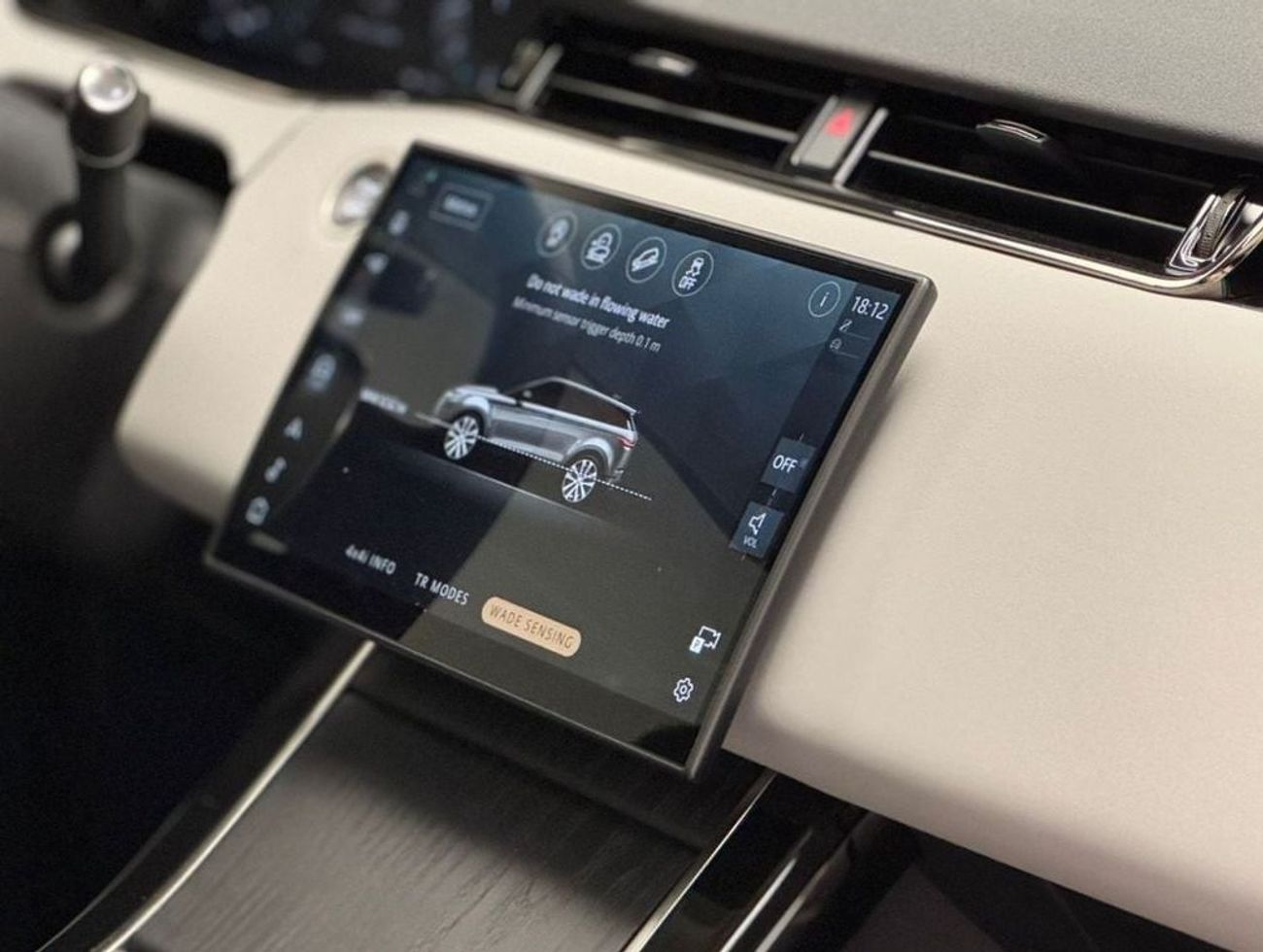 Land Rover Range Rover Evoque Dynamic SE | 2025 | Brand New | GCC Specs | AlTayer Warranty | Full Options