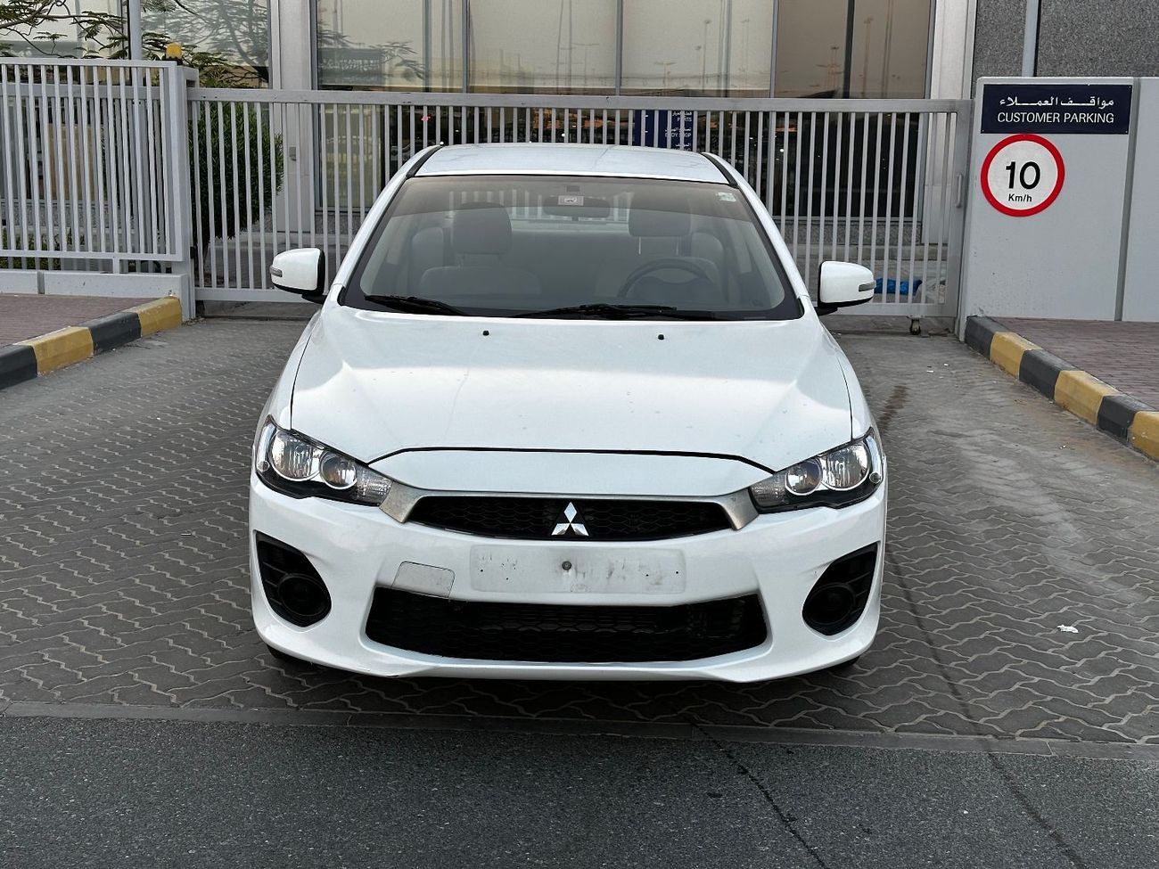 Mitsubishi Lancer GLX GCC 2.0