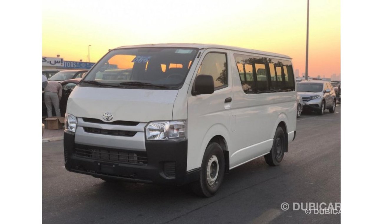 Toyota Hiace PETROL,2.7L,V4,15 SEATS,STANDARD ROOF (CODE # THW2021)