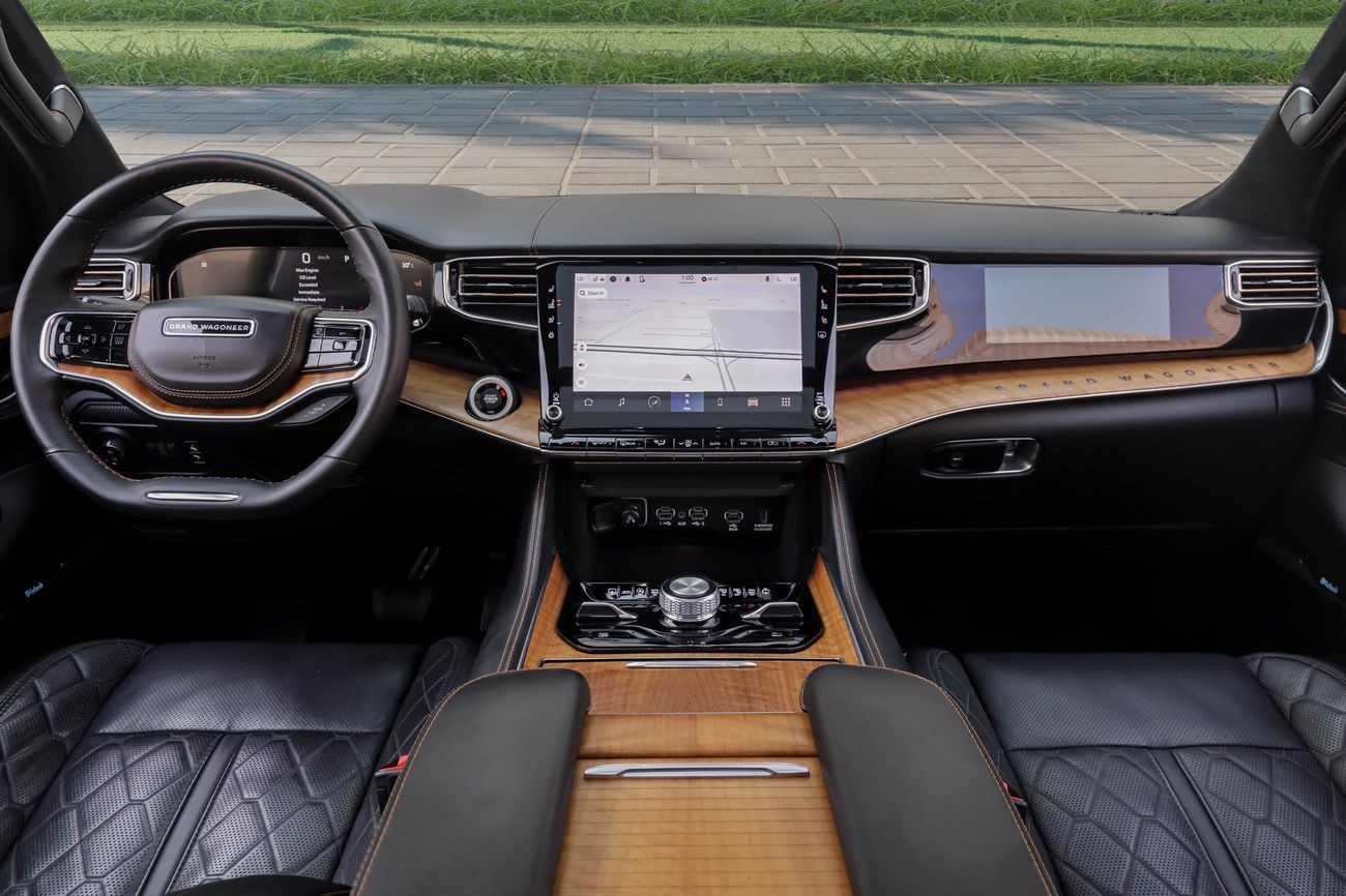 جيب جراند واجونير Grand Wagoneer SERIES III BS | 4,505 P.M | 0% Downpayment | Warranty!