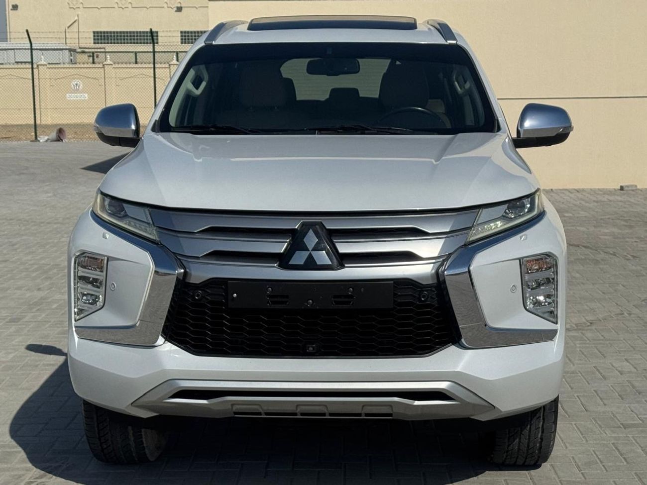 Mitsubishi Montero Sport MITSUBISHI MONTERO 2020 TOP OF Range Sunroof,GCC SPECS