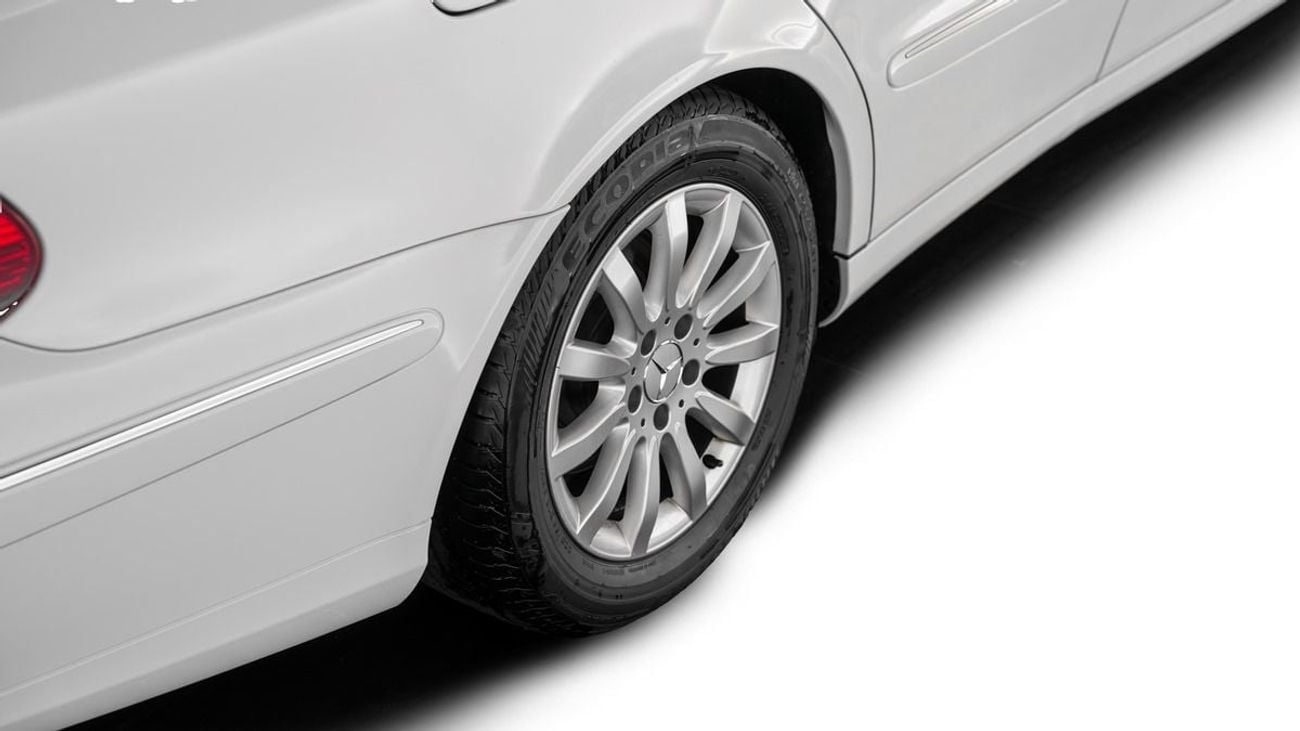 Mercedes-Benz E 350 6-Door Limousine by BINZ - GCC Specs