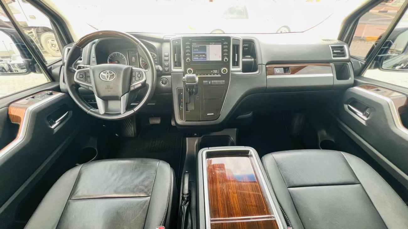 Toyota Granvia TOYOTA GRANVIA 2020 3.5L Premium/V6