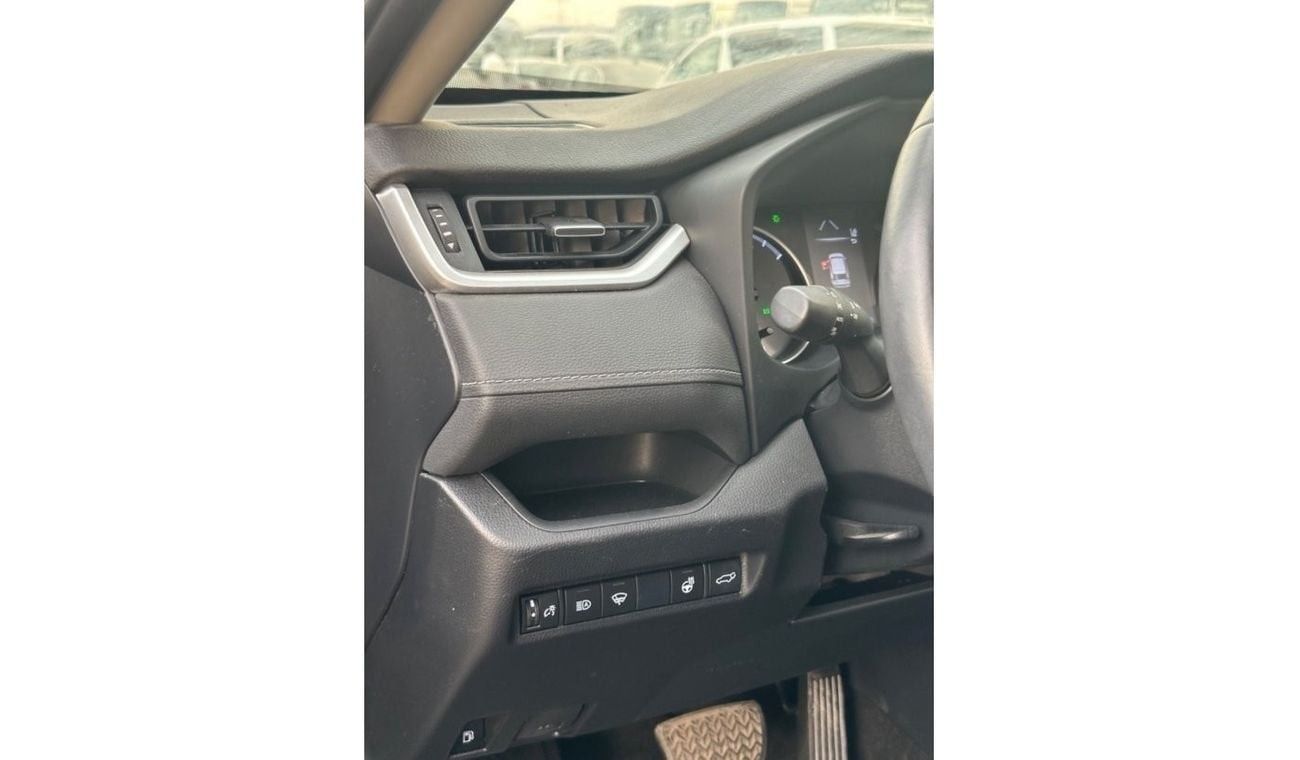 Toyota RAV4 Hybrid TOYOTA RAV4 XLE premium 2021