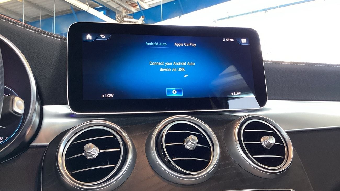 مرسيدس بنز GLC 200 2.0 MHEV GLC 200 4MATIC PREMIUM AUTO | شامل الضمان | 0 ﺪﻔﻋﺓ ﺃﻮﻟﻯ