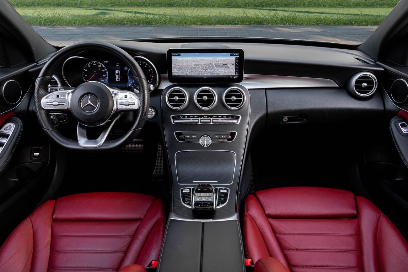 مرسيدس بنز C 200 C200 | 2,370 P.M | 0% Downpayment | IMMACULATE!