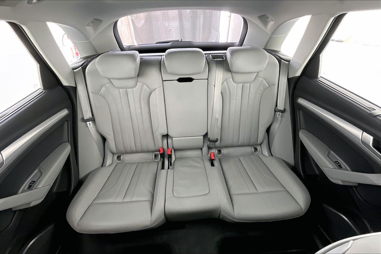 Infiniti Q50 Premium / Luxe | Guaranteed Warranty | 0 Down Payment