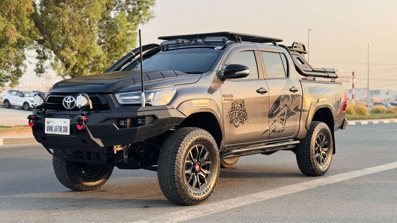 تويوتا هيلوكس OFF-ROAD MODIFIED | SPORTS BAR - ROOF RACK - BULL BAR | MT | 2.8L DIESEL ENGINE | RHD
