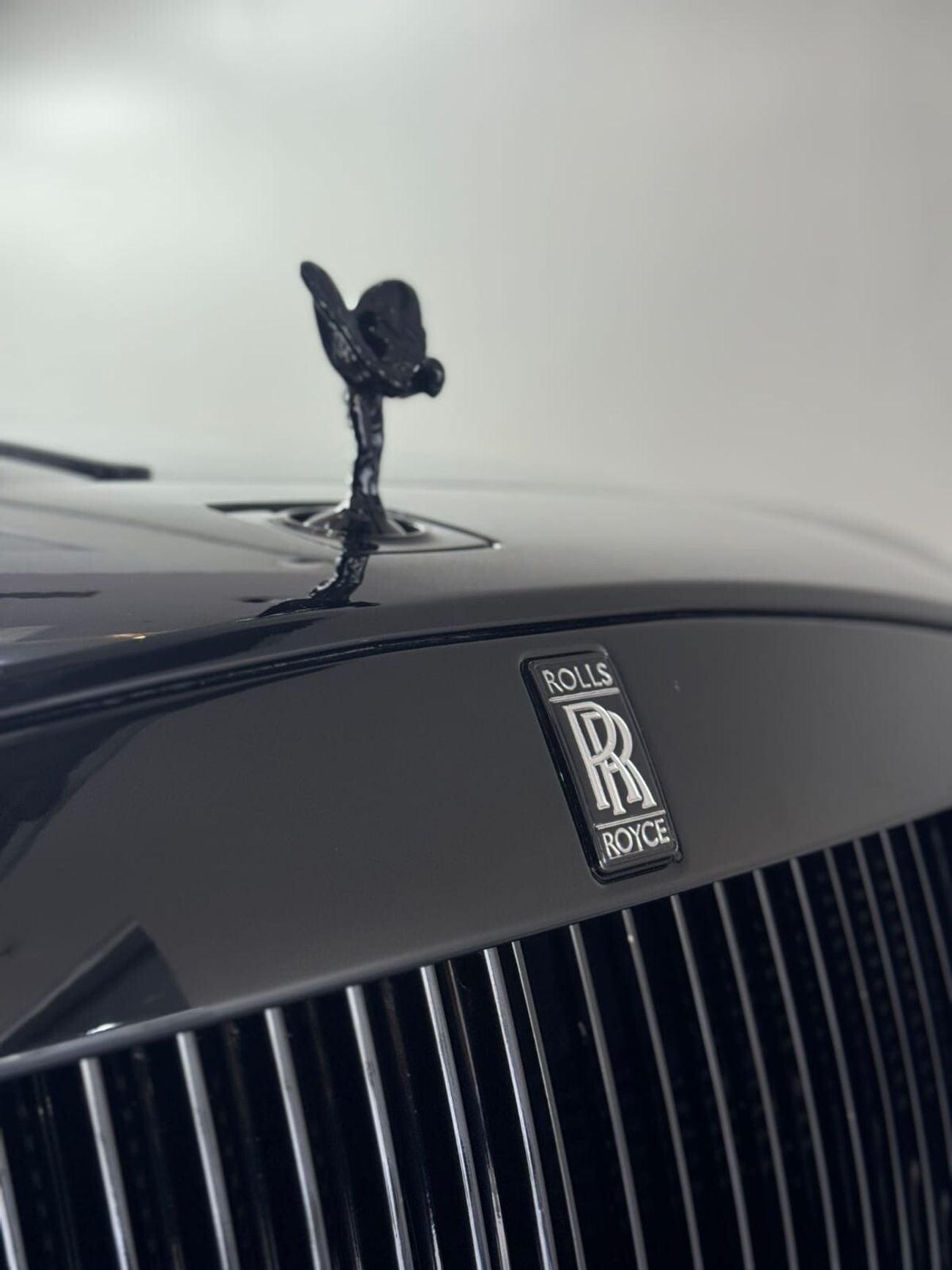 رولز رويس واريث 6.6L شارة سوداء