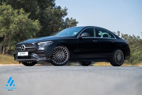 مرسيدس بنز C 200 AMG Line | 1.5L | Warranty Included | GCC Specs Sedan