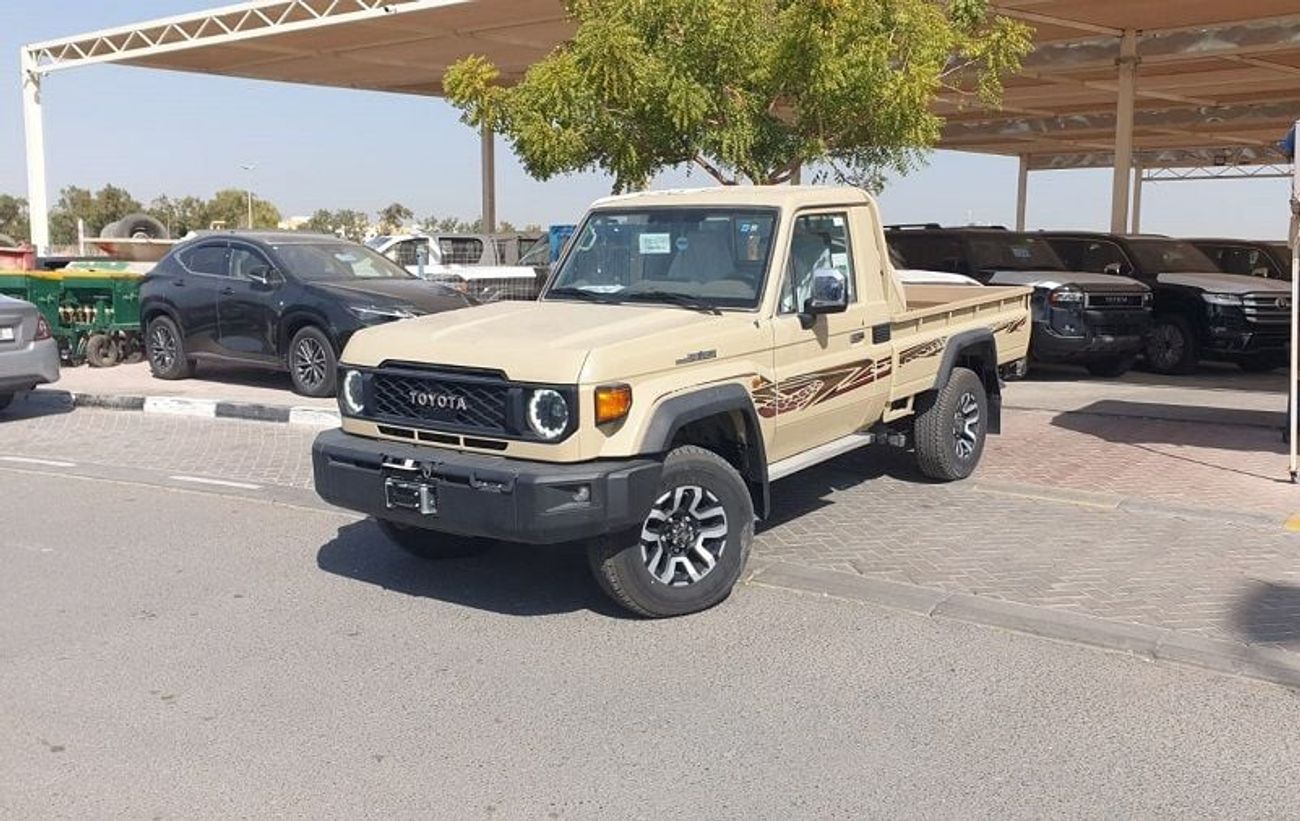 Toyota Land Cruiser Pick Up 4.0L 2D LX V6 4WD AT (PETROL)