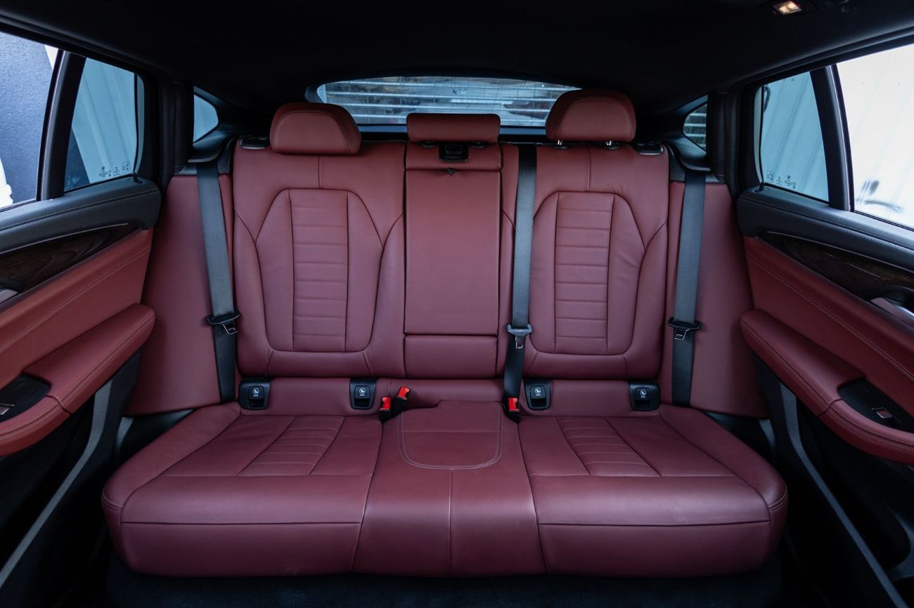 بي أم دبليو X4 xDrive 30i M Sport 2.0L